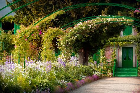 claude monet's house in givenchy path to the see|claude monet house in giverny.